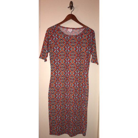 LuLaRoe Dresses & Skirts - ❗️Donating❗️Lularoe Geometric Julia Dress
